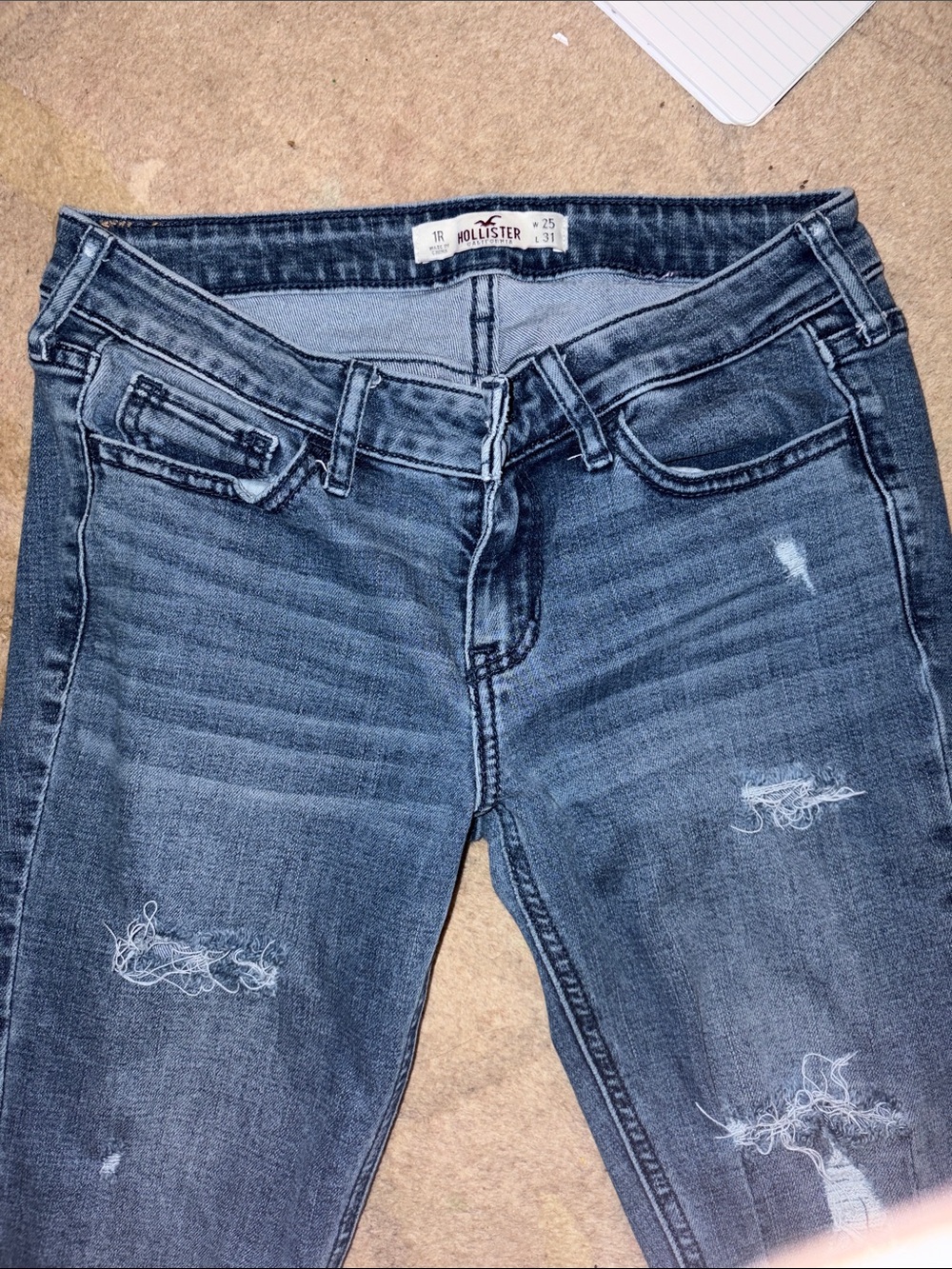 Hollister Women's Light-Mid Wash Distressed Skinny Jeans